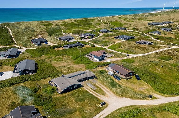 Vakantiehuis "Vina" - 200m to the inlet