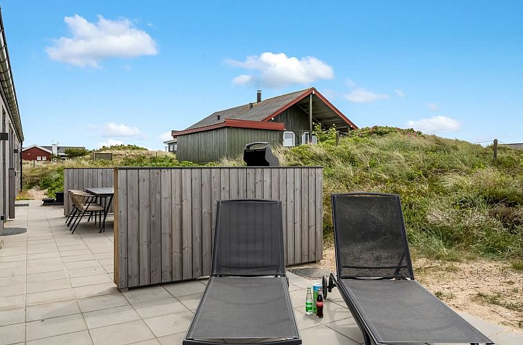 Vakantiehuis "Waldar" -  from the sea