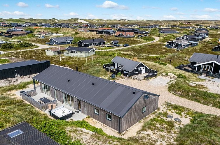 Vakantiehuis "Waldar" -  from the sea