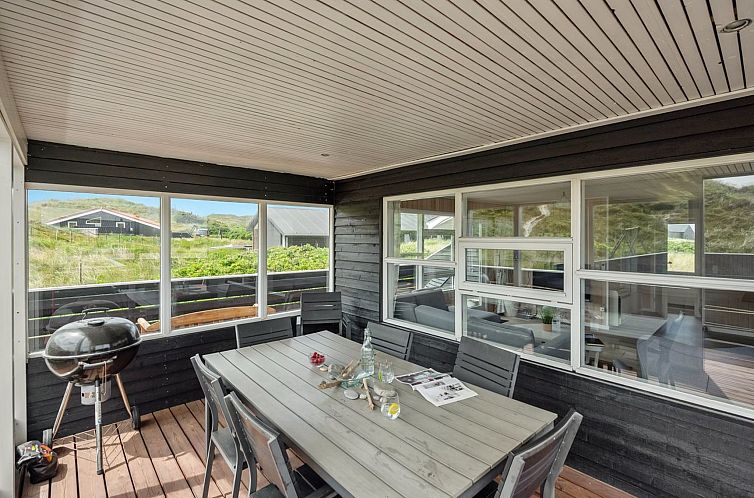 Vakantiehuis "Veetrikki" -  from the sea