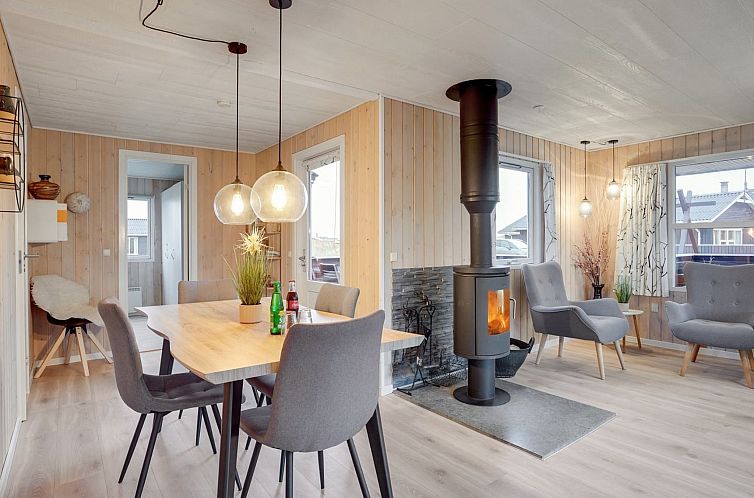 Vakantiehuis "Veetrikki" -  from the sea