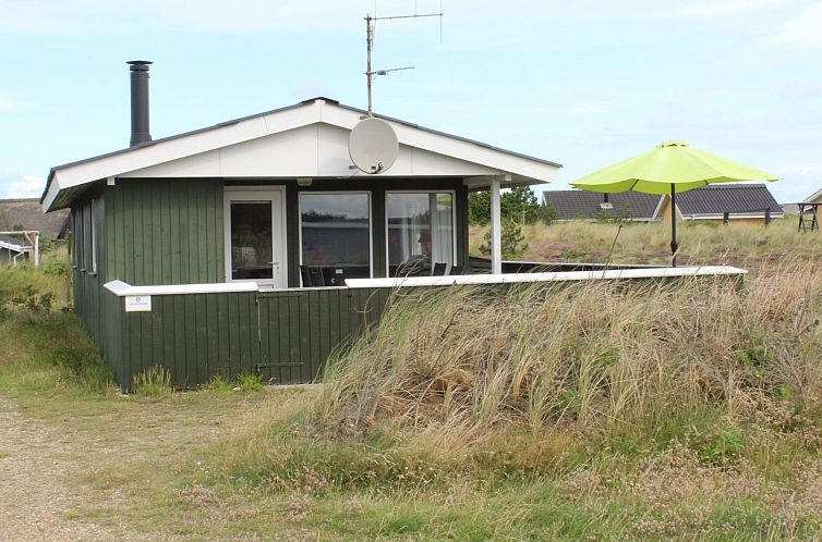 Vakantiehuis "Lambe" -  from the sea