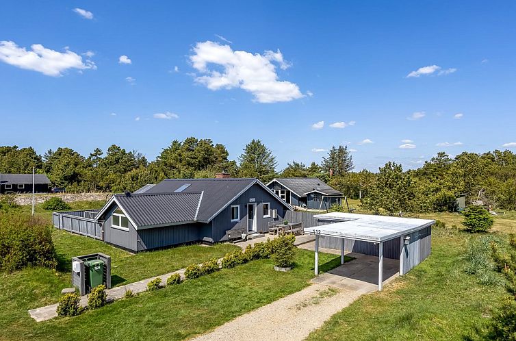 Vakantiehuis "Solvejk" - 800m from the sea