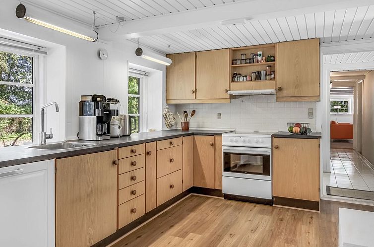 Vakantiehuis "Jolin" - 13km from the sea