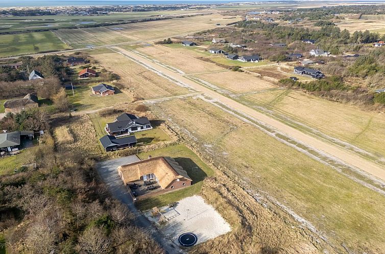 Vakantiehuis "Lemmikki" - 1.5km from the sea