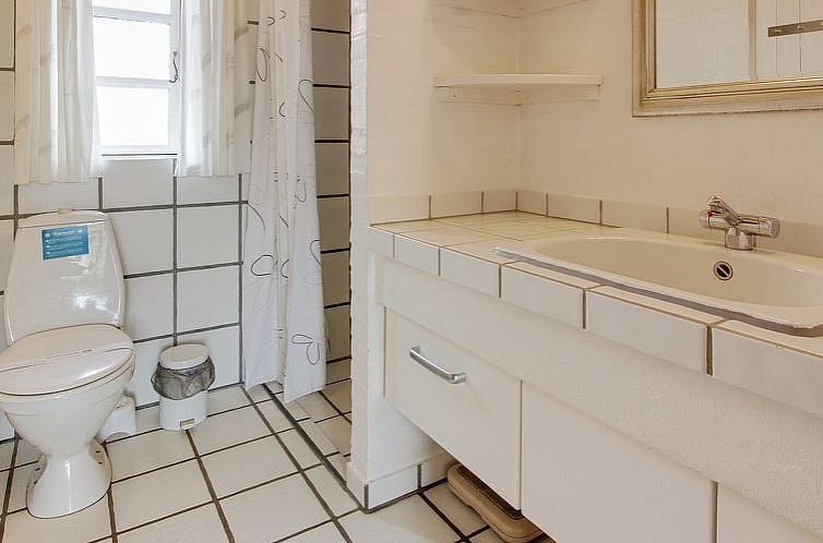 Vakantiehuis "Skuli" - 200m from the sea