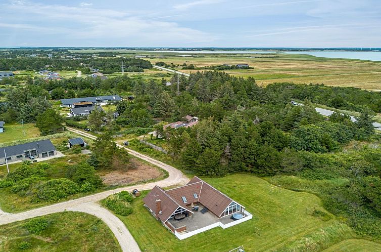 Vakantiehuis "Tuomi" - 900m from the sea