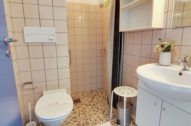 Appartement "Thoni" - 200m from the sea