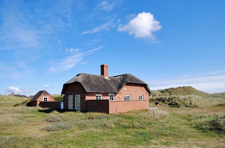 Vakantiehuis "Karlina" - 100m from the sea
