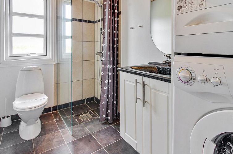 Vakantiehuis "Suvi" - 900m from the sea