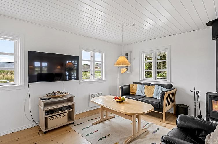 Vakantiehuis "Dortea" - 600m from the sea