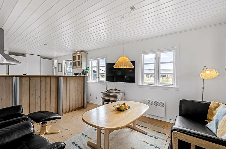Vakantiehuis "Dortea" - 600m from the sea