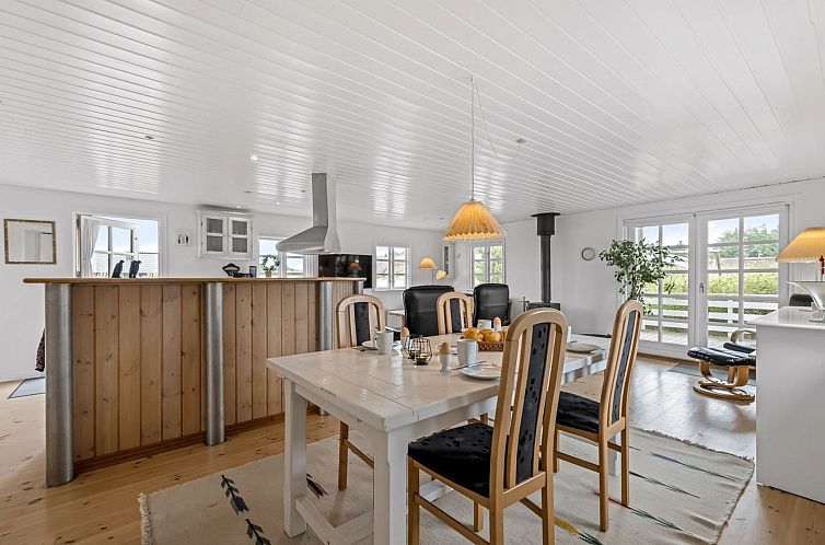 Vakantiehuis "Dortea" - 600m from the sea
