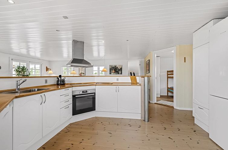 Vakantiehuis "Dortea" - 600m from the sea