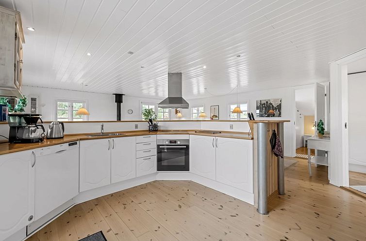 Vakantiehuis "Dortea" - 600m from the sea