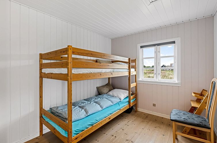 Vakantiehuis "Dortea" - 600m from the sea