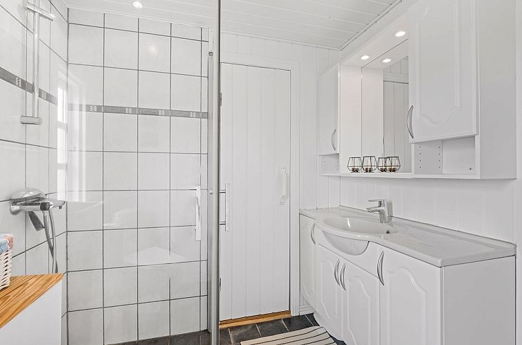 Vakantiehuis "Dortea" - 600m from the sea