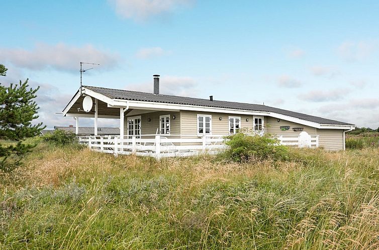 Vakantiehuis "Dortea" - 600m from the sea