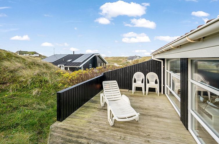 Vakantiehuis "Wighman" -  from the sea