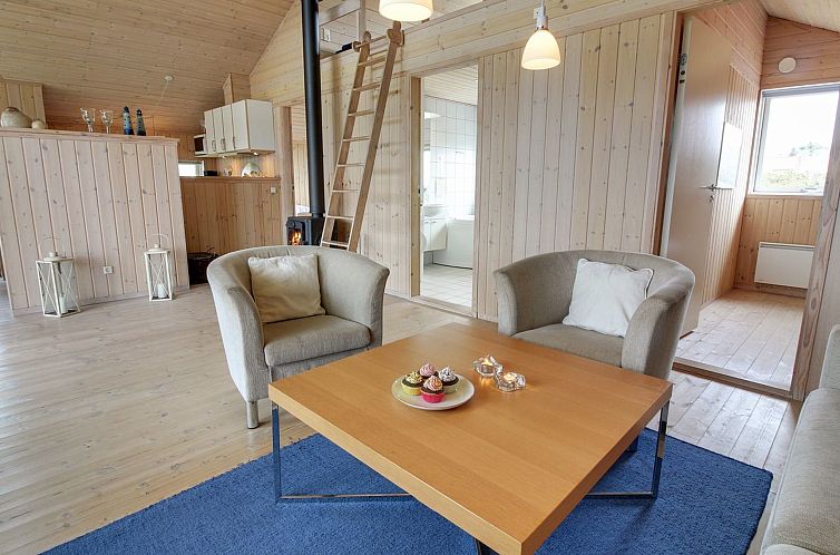 Vakantiehuis "Tähti" -  from the sea
