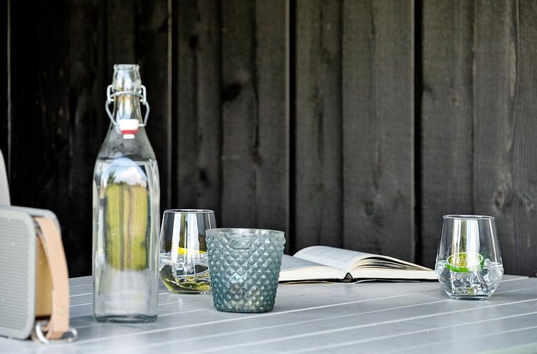 Vakantiehuis "Faye" - 600m from the sea