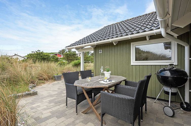 Vakantiehuis "Finnja" - 400m from the sea
