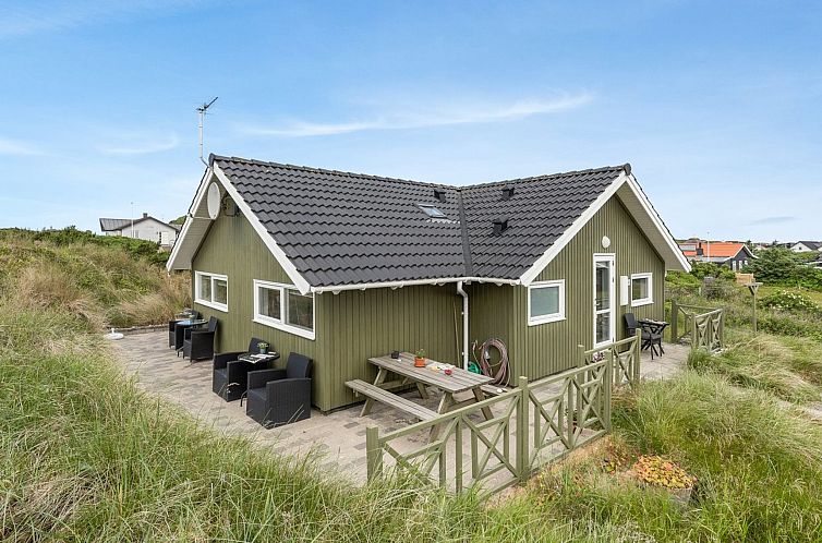 Vakantiehuis "Finnja" - 400m from the sea
