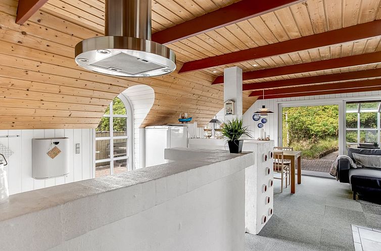Vakantiehuis "Hillevi" - 200m from the sea
