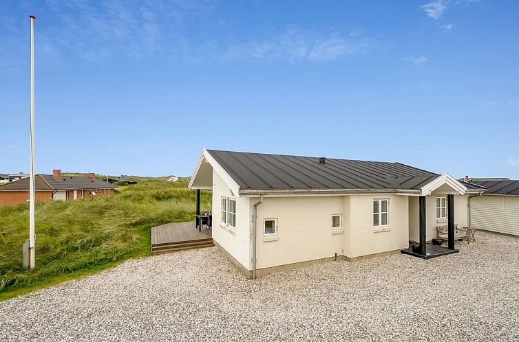 Vakantiehuis "Elfi" - 700m from the sea