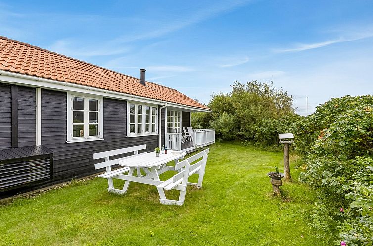Vakantiehuis "Torhild" - 700m from the sea