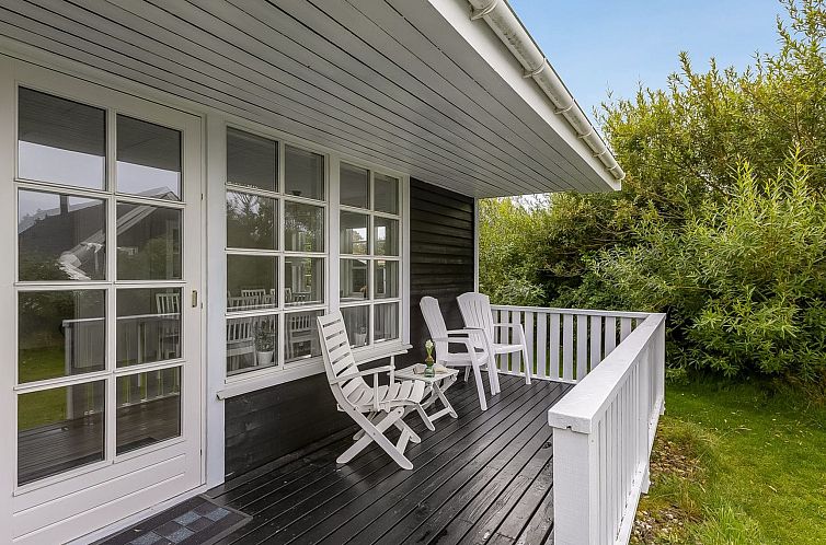 Vakantiehuis "Torhild" - 700m from the sea