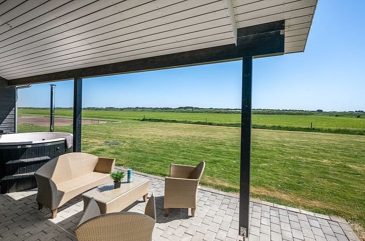 Vakantiehuis "Germund" - 770m from the sea