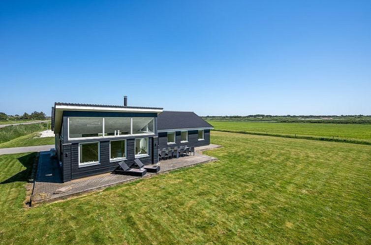 Vakantiehuis "Germund" - 770m from the sea