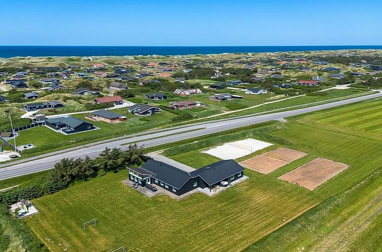 Vakantiehuis "Germund" - 770m from the sea