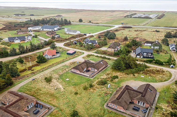 Vakantiehuis "Madsen" -  from the sea