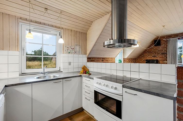 Vakantiehuis "Madsen" -  from the sea
