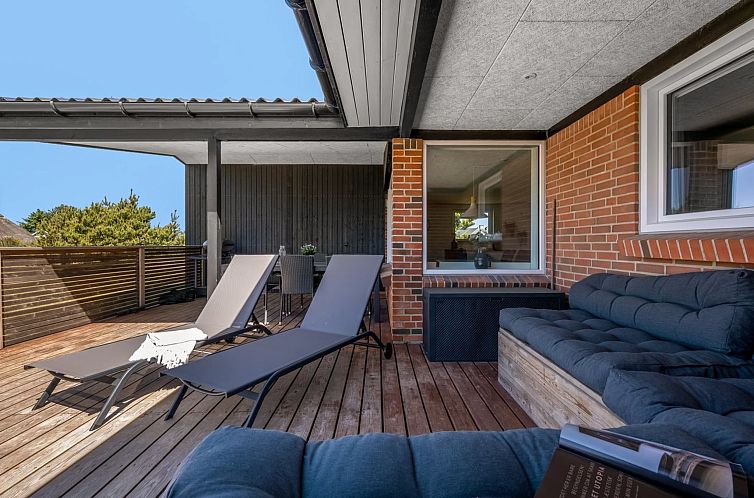 Vakantiehuis "Bela" -  from the sea