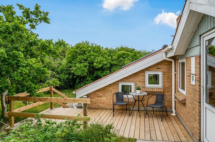 Vakantiehuis "Dorithea" - 1.3km from the sea