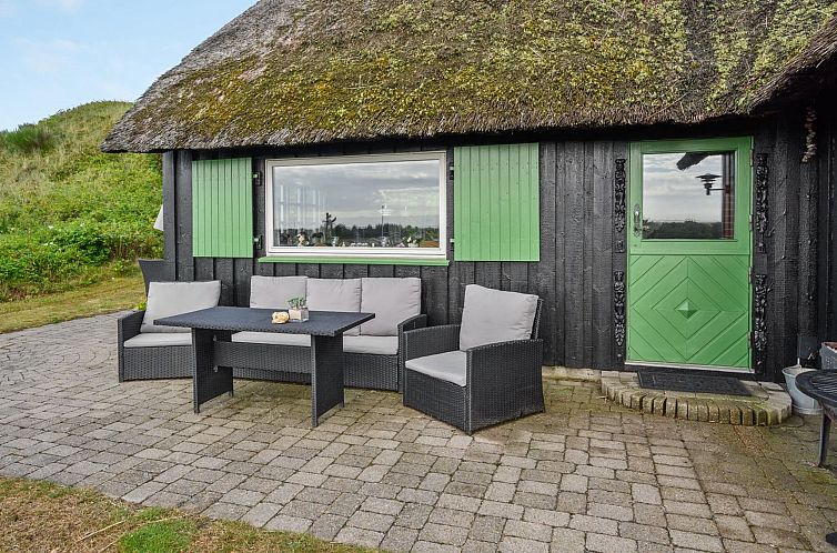 Vakantiehuis "Annika" -  from the sea