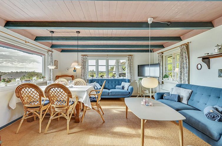 Vakantiehuis "Annika" -  from the sea