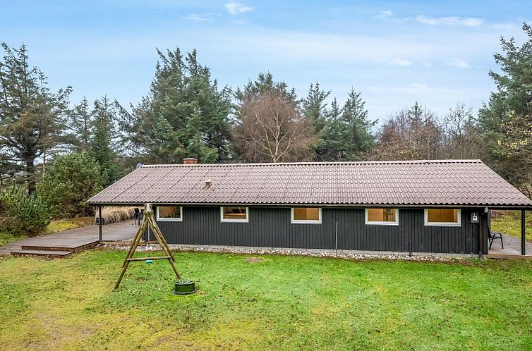 Vakantiehuis "Veera" -  from the sea