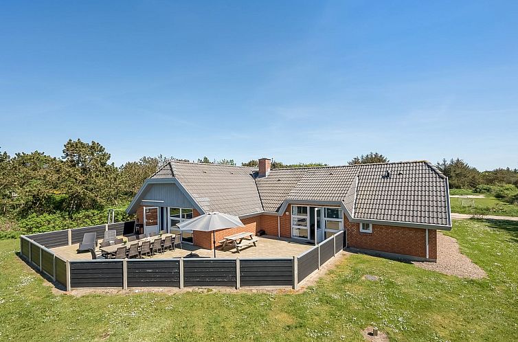 Vakantiehuis "Aage" - 1.7km from the sea