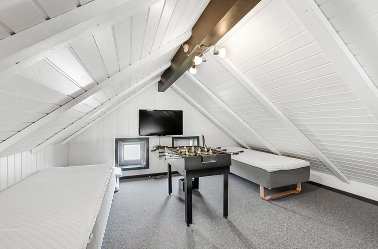 Vakantiehuis "Aage" - 1.7km from the sea