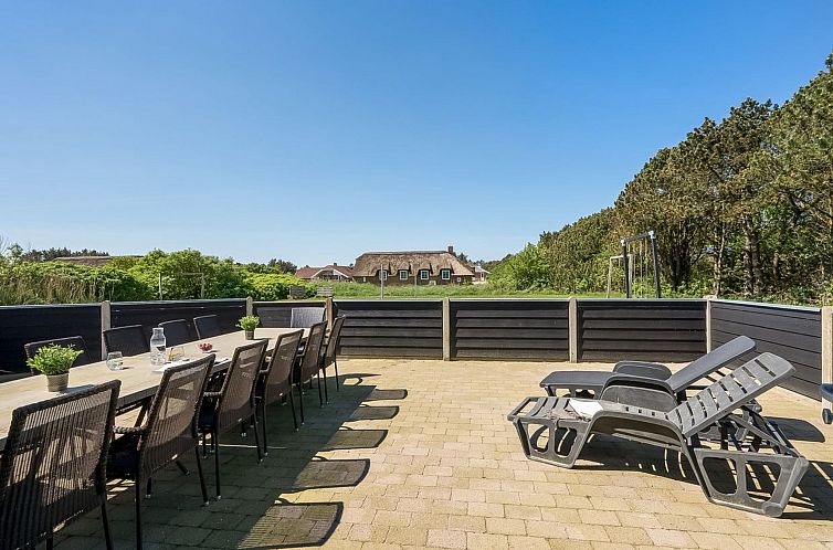 Vakantiehuis "Aage" - 1.7km from the sea