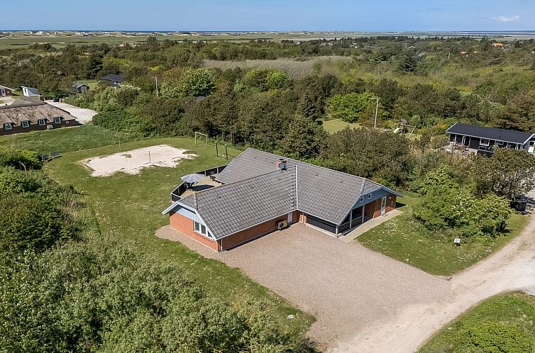 Vakantiehuis "Aage" - 1.7km from the sea