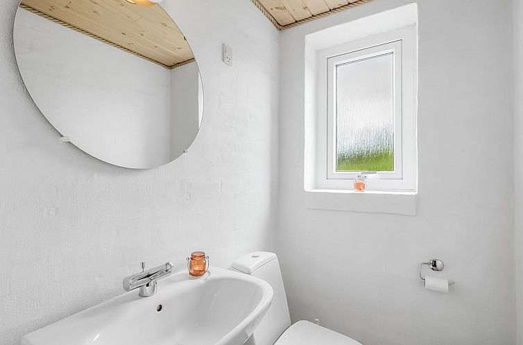 Vakantiehuis "Dorithea" - 1.3km from the sea