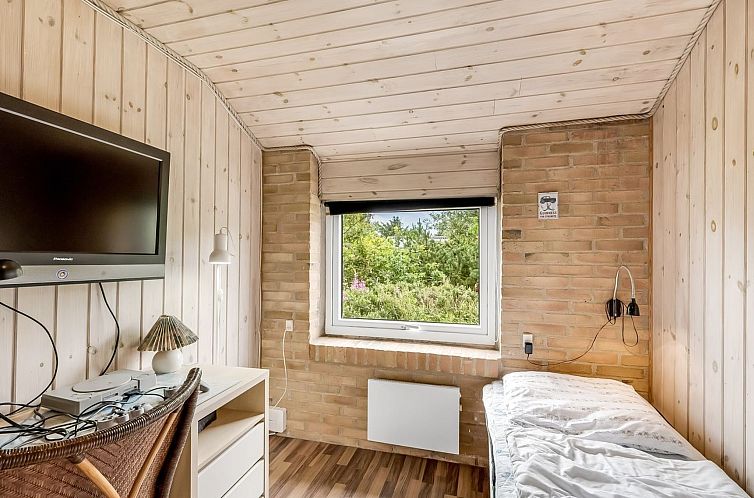 Vakantiehuis "Dorithea" - 1.3km from the sea