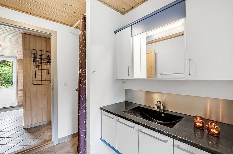 Vakantiehuis "Dorithea" - 1.3km from the sea