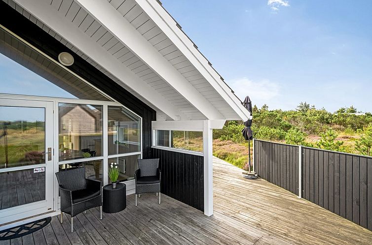 Vakantiehuis "Christan" - 1.2km from the sea