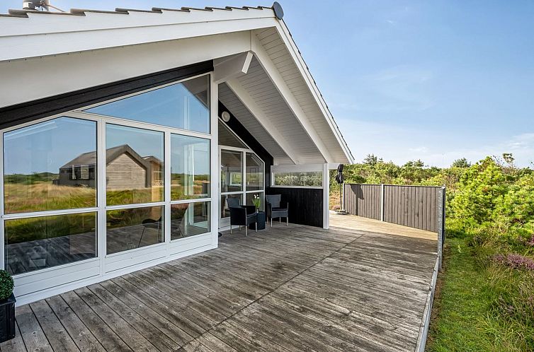 Vakantiehuis "Christan" - 1.2km from the sea